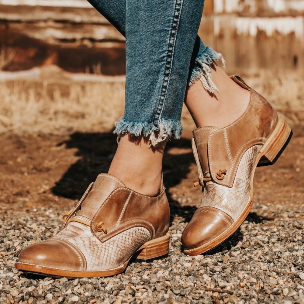 🌺NEW‼️FREEBIRD MABEL🌺Size 8🌺Boot Shoe🌺Taupe🌺